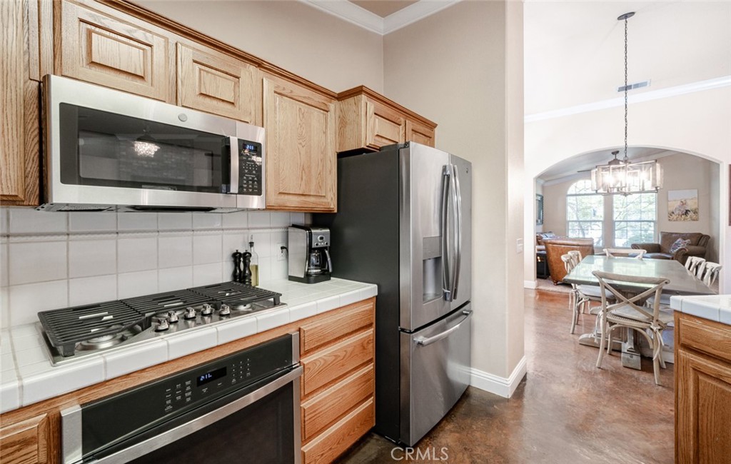 2232 Howard St, Kingsburg, CA 93631