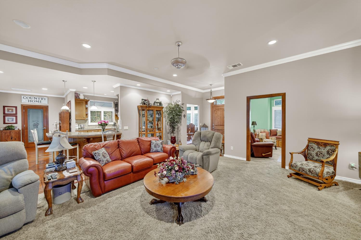 2382 20Th Ave, Kingsburg, CA 93631