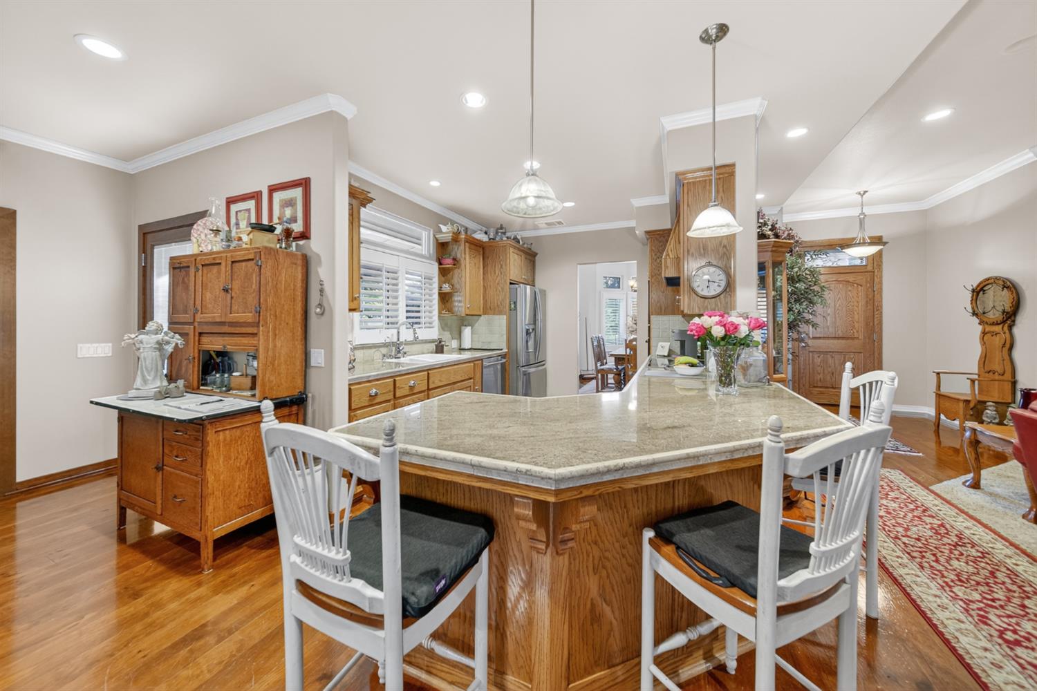 2382 20Th Ave, Kingsburg, CA 93631