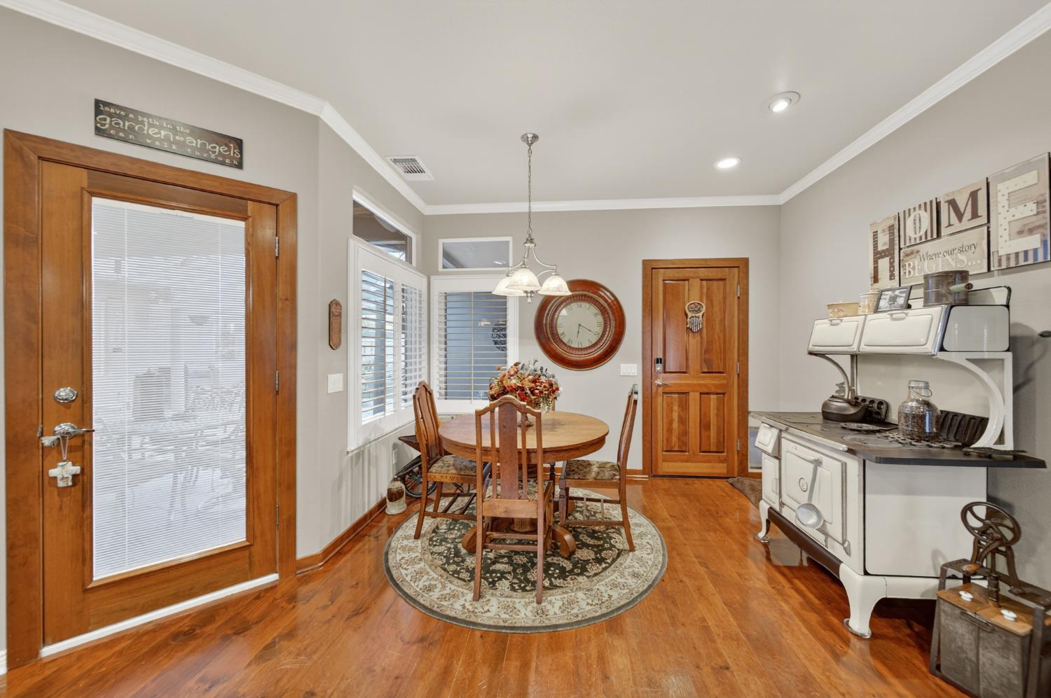 2382 20Th Ave, Kingsburg, CA 93631