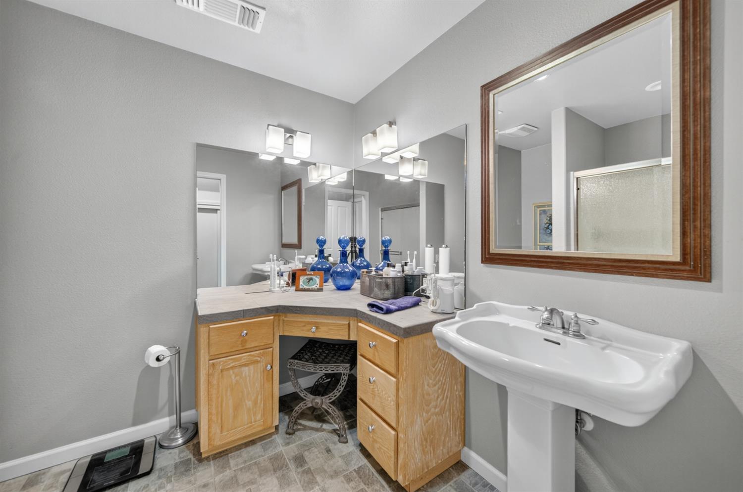 2382 20Th Ave, Kingsburg, CA 93631