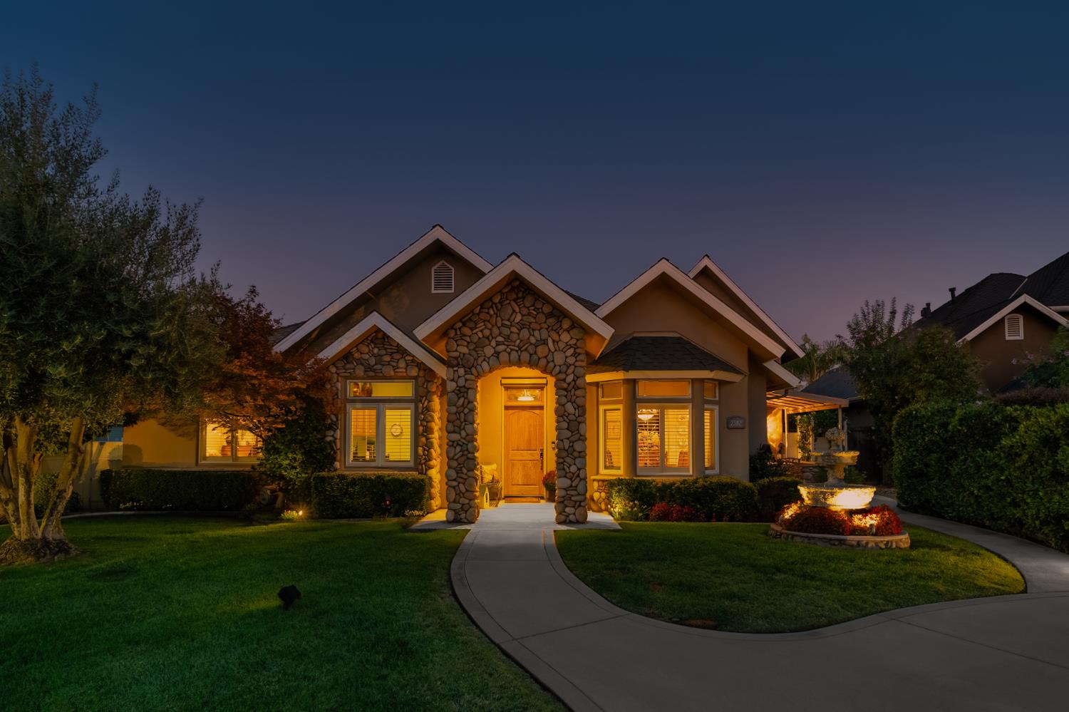 2382 20Th Ave, Kingsburg, CA 93631