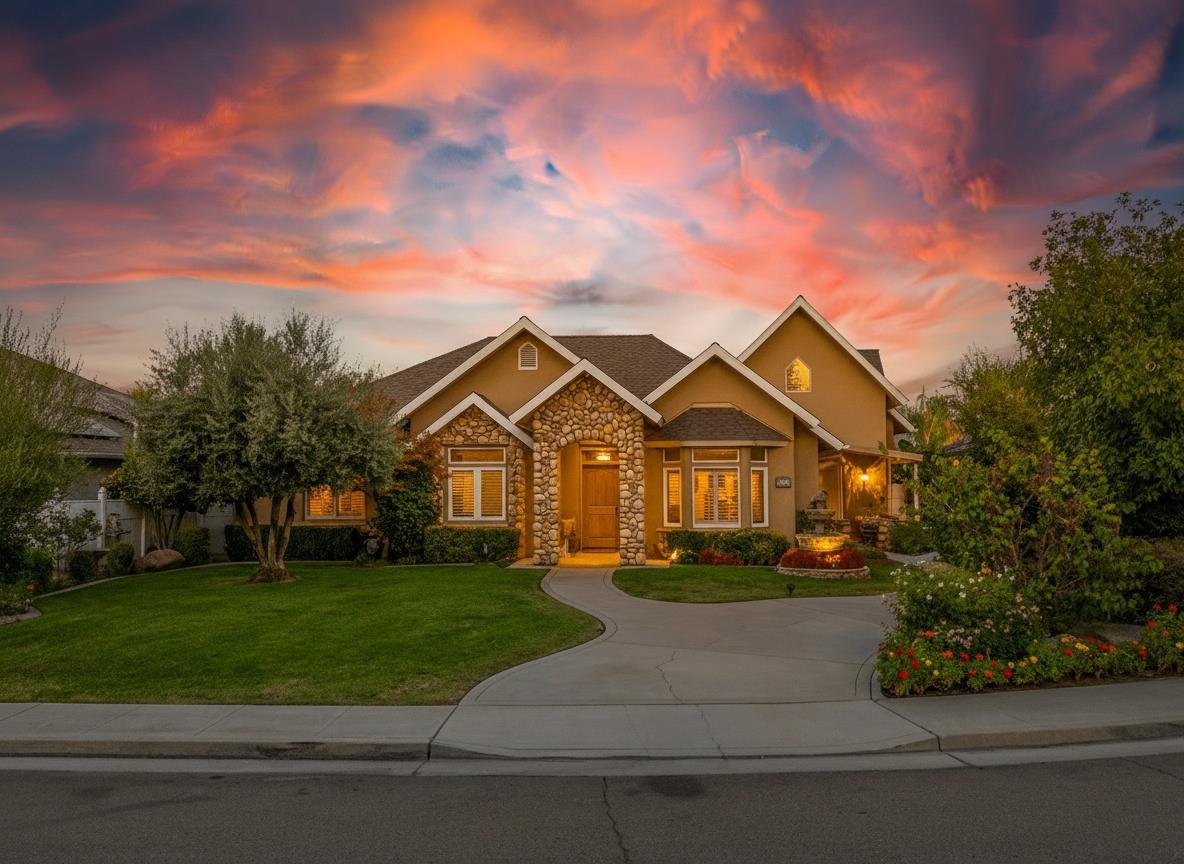 2382 20Th Ave, Kingsburg, CA 93631