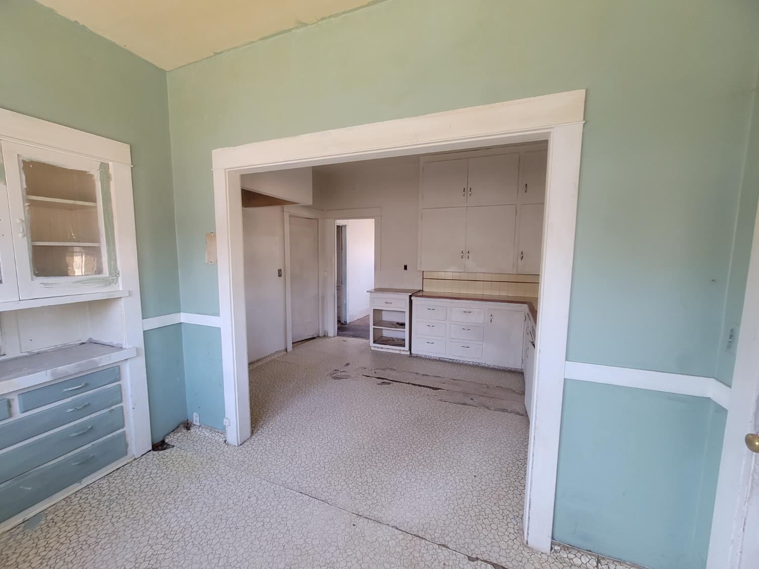 1225 Union St, Kingsburg, CA 93631