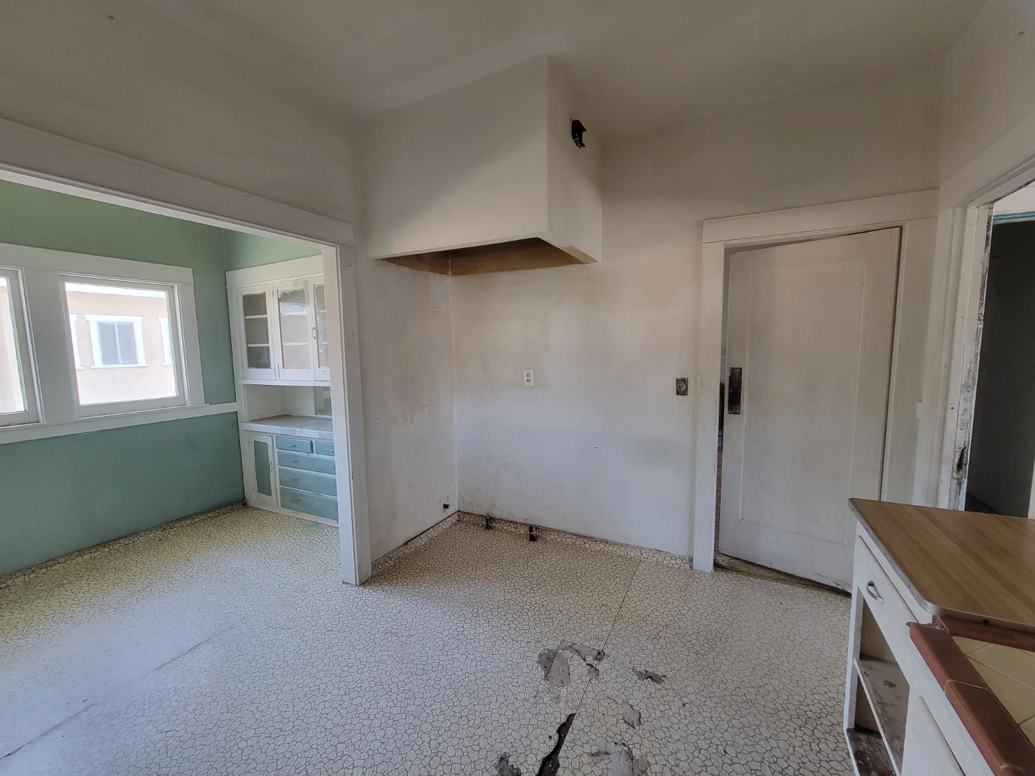 1225 Union St, Kingsburg, CA 93631