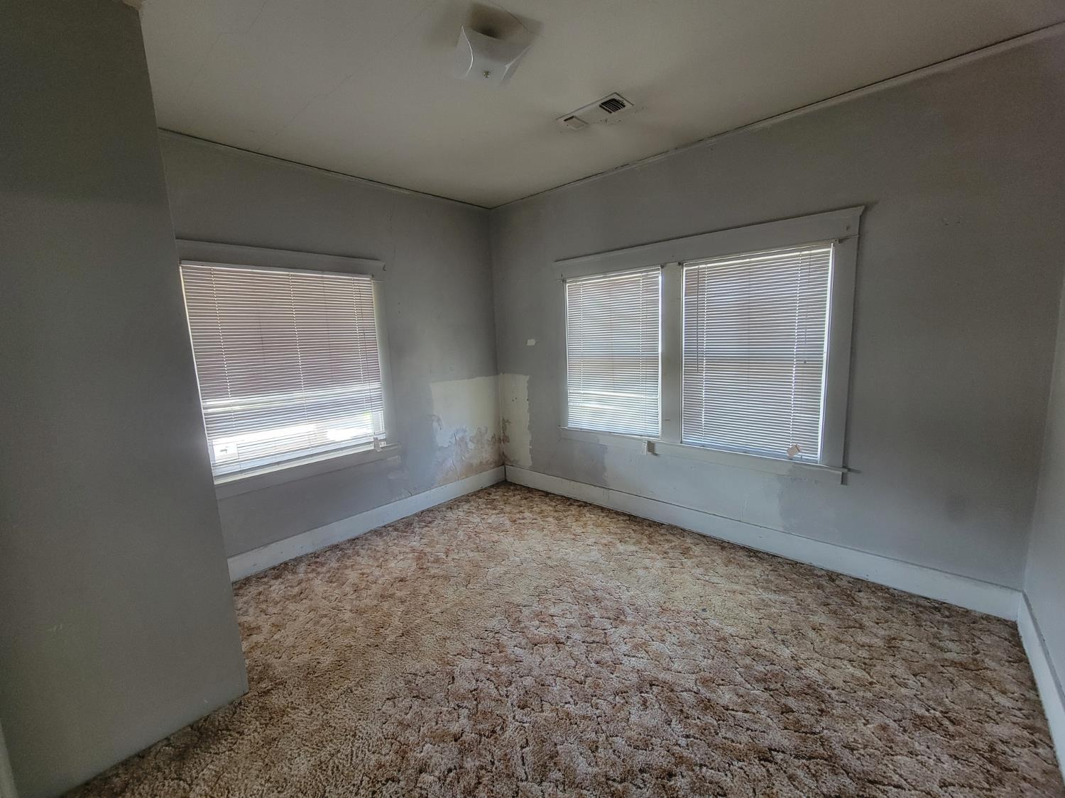 1225 Union St, Kingsburg, CA 93631