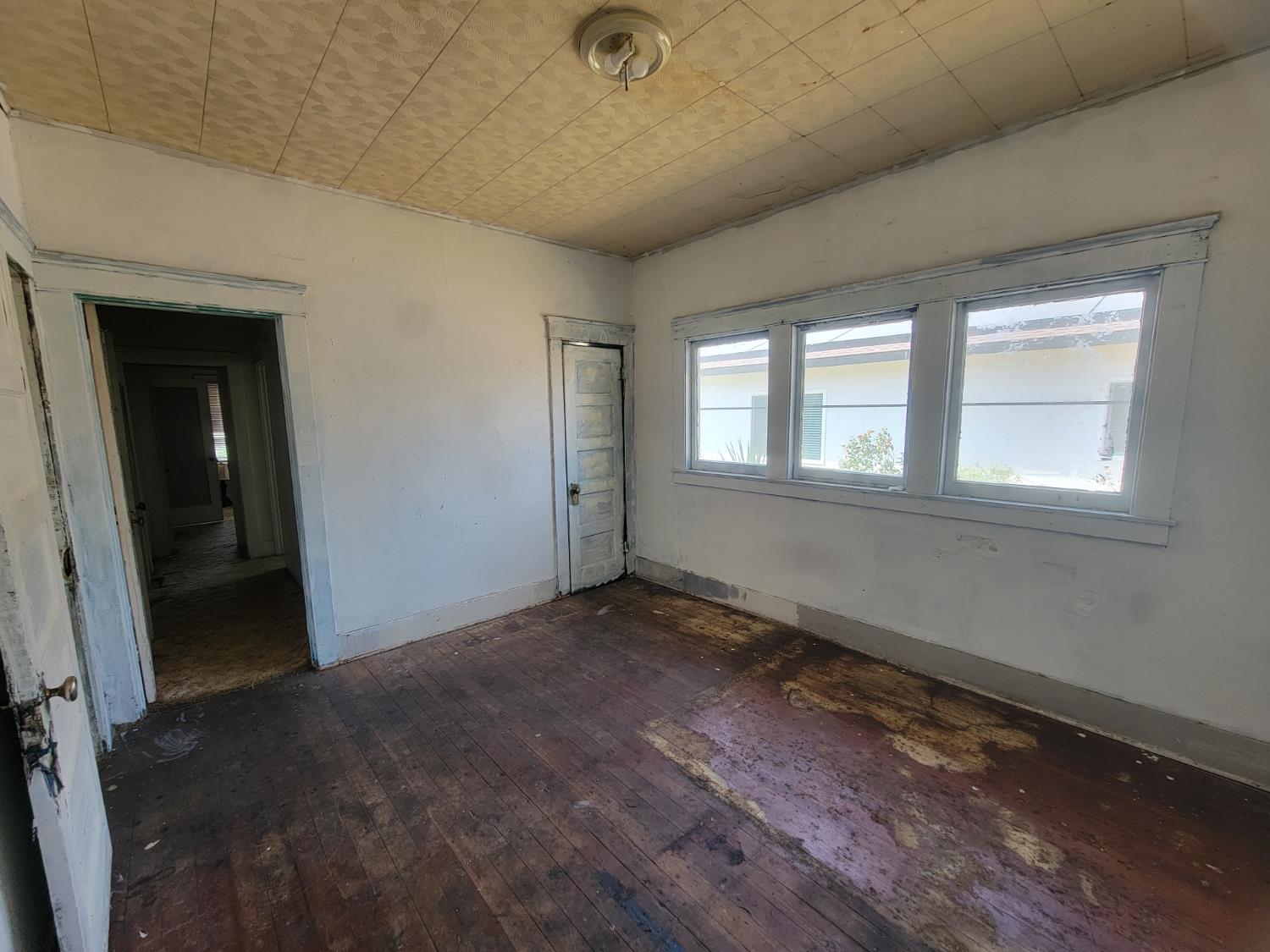 1225 Union St, Kingsburg, CA 93631