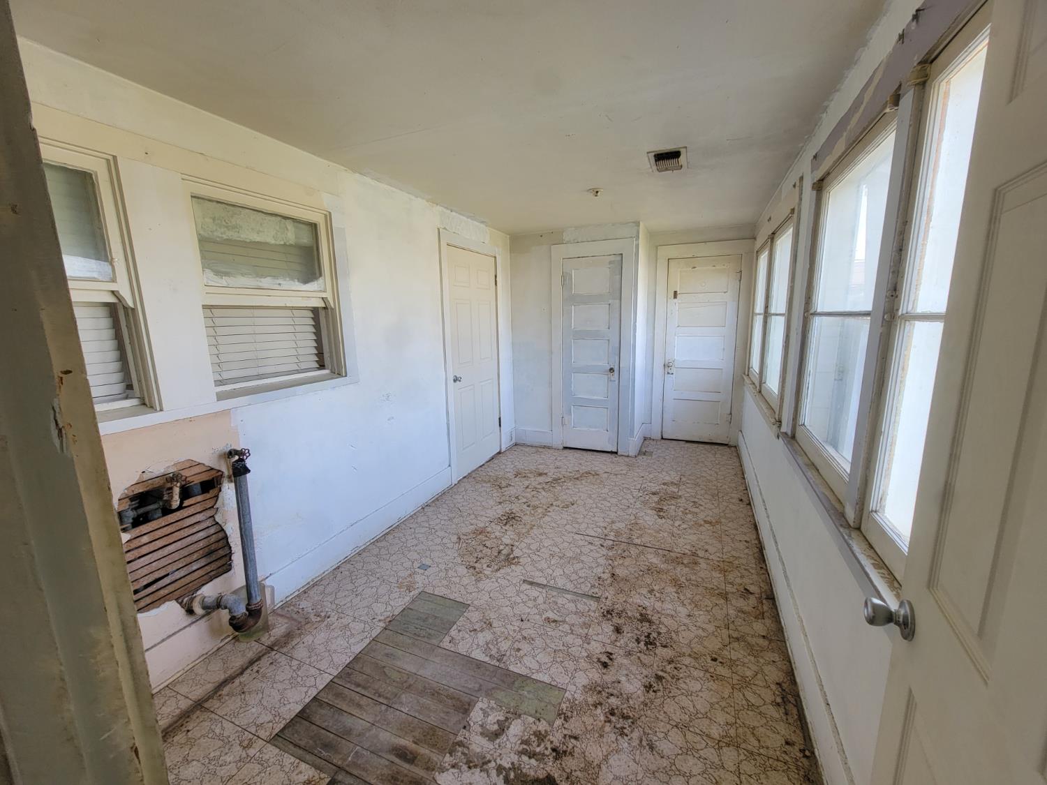 1225 Union St, Kingsburg, CA 93631