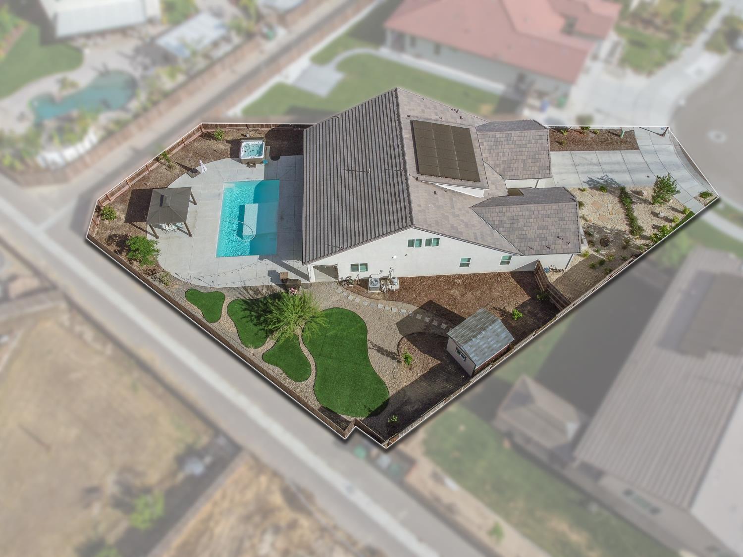 801 Howard St, Kingsburg, CA 93631