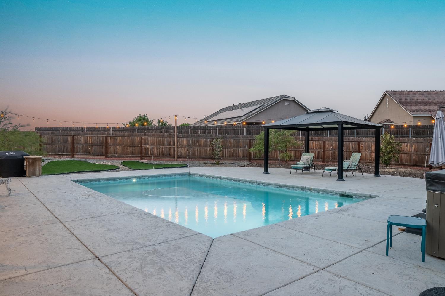 801 Howard St, Kingsburg, CA 93631