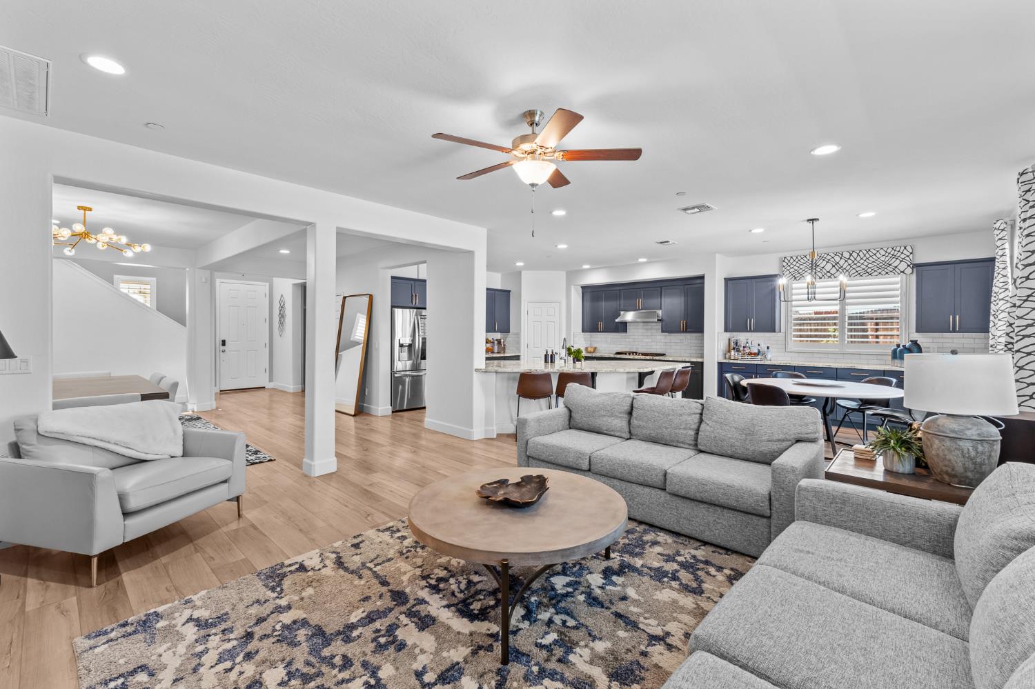 801 Howard St, Kingsburg, CA 93631