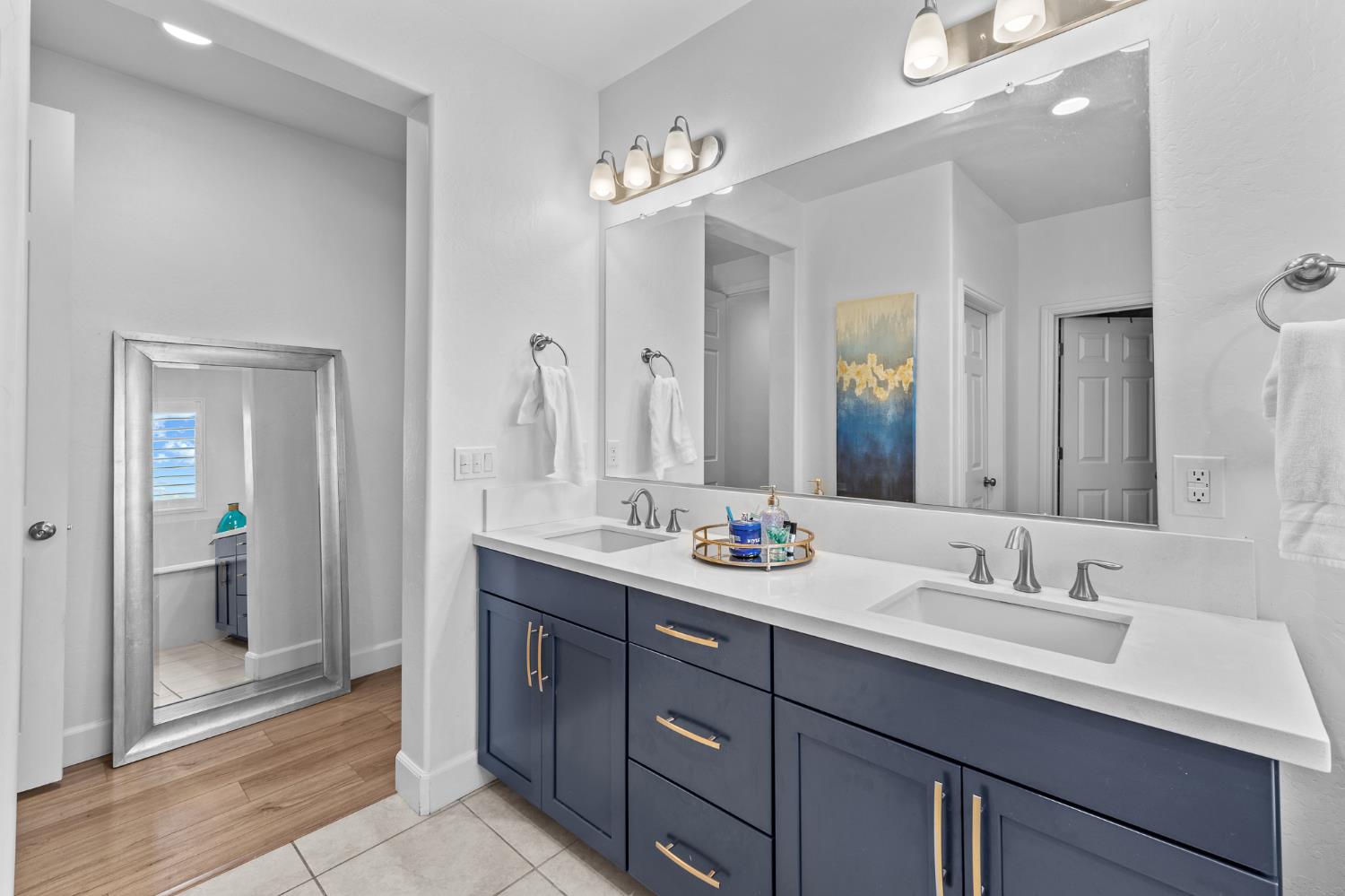 801 Howard St, Kingsburg, CA 93631