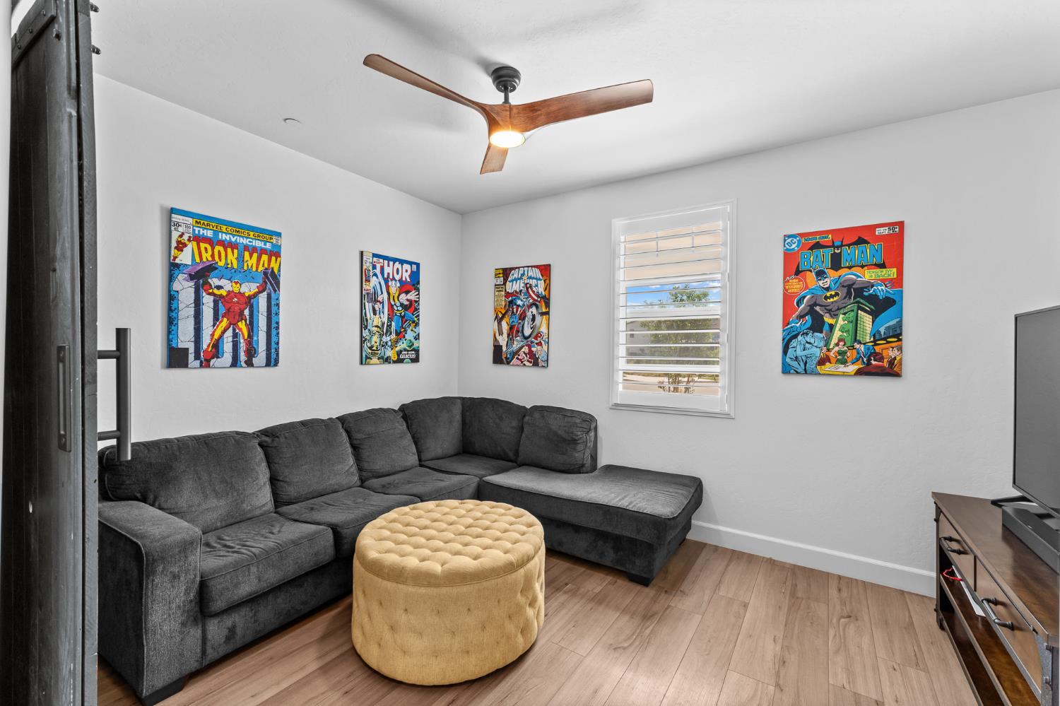 801 Howard St, Kingsburg, CA 93631