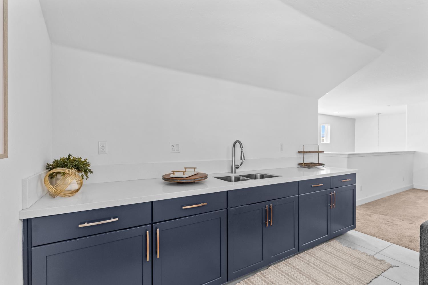 801 Howard St, Kingsburg, CA 93631