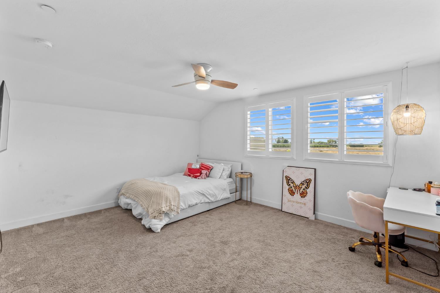 801 Howard St, Kingsburg, CA 93631