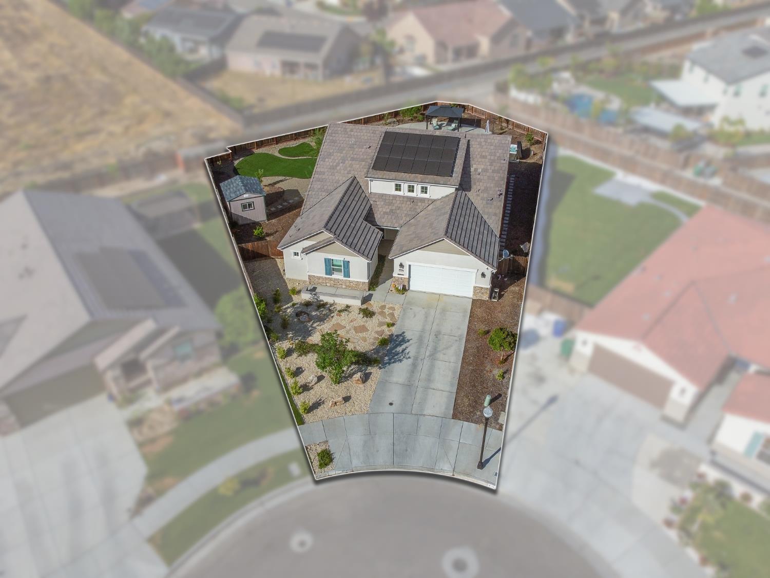 801 Howard St, Kingsburg, CA 93631