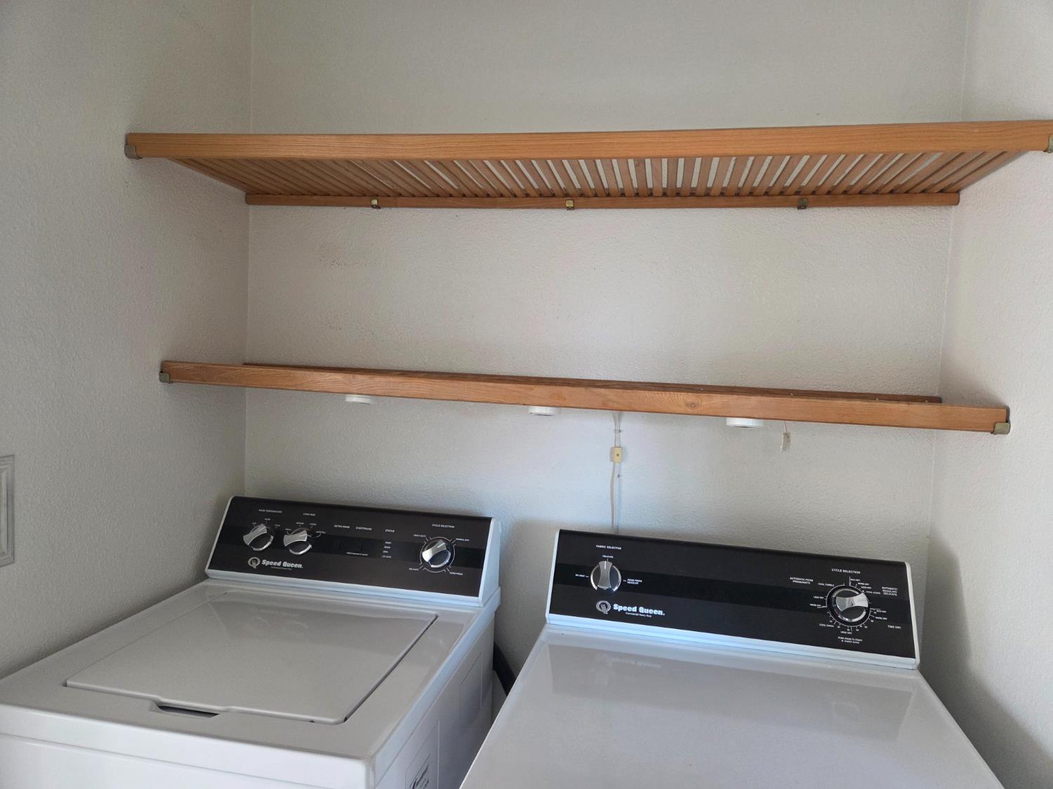 2300 Sierra St #103, Kingsburg, CA 93631