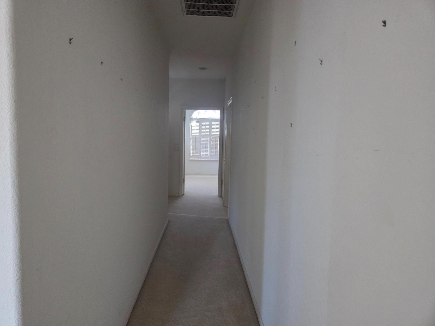 2300 Sierra St #103, Kingsburg, CA 93631