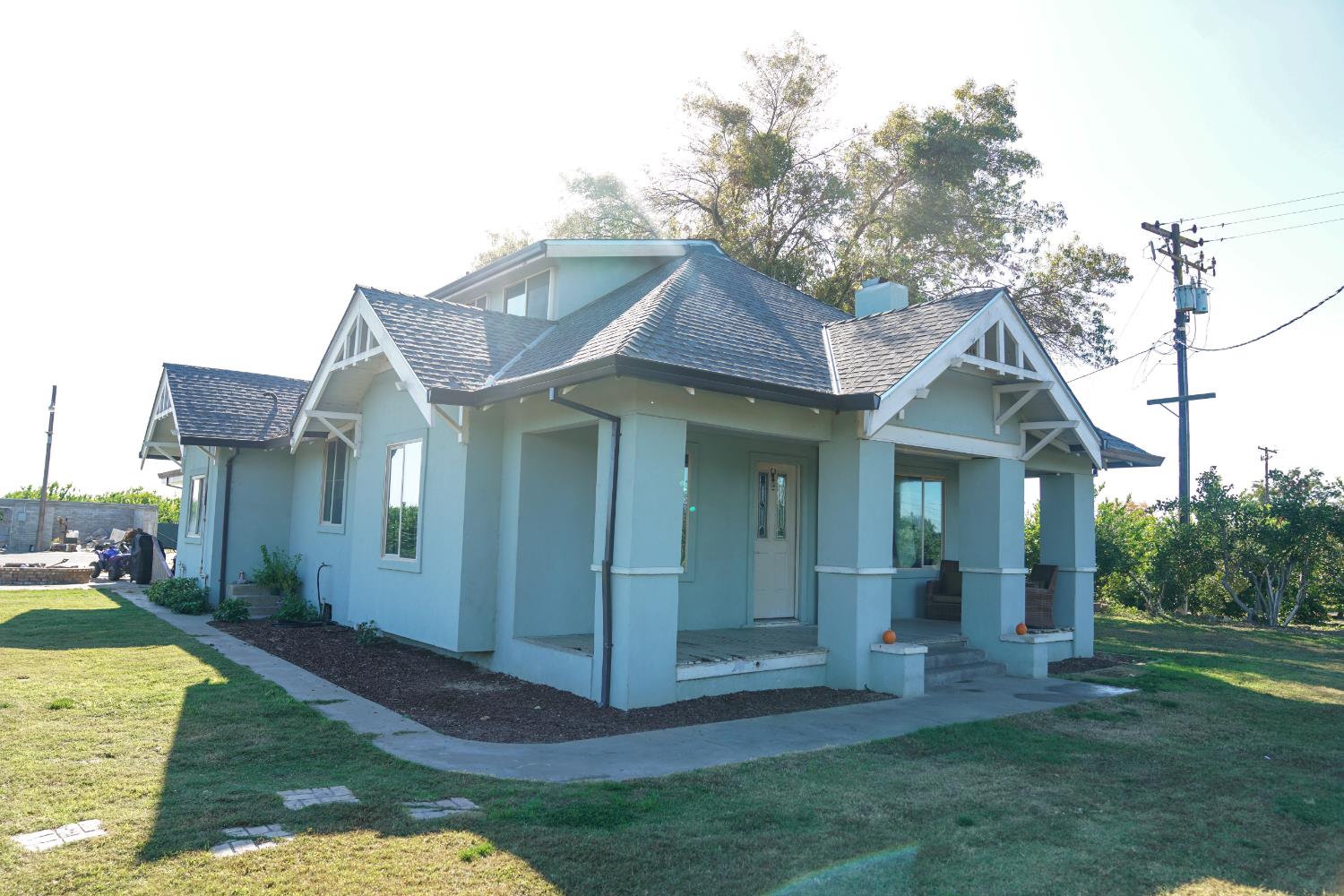 12647 E Clarkson Ave, Kingsburg, CA 93631