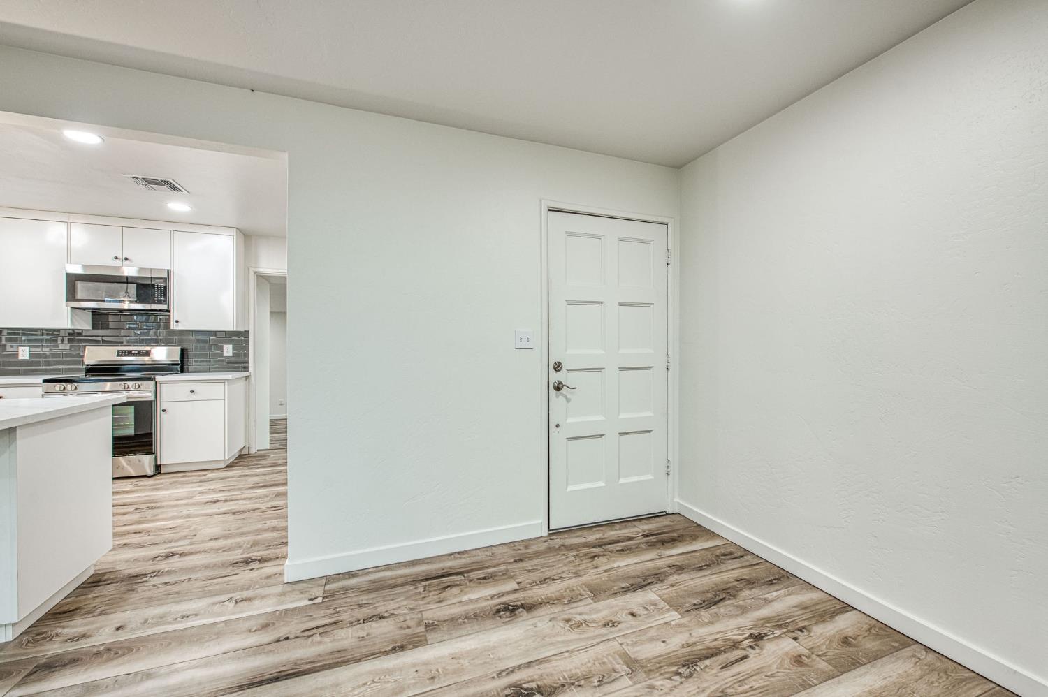 2528 16Th Ave, Kingsburg, CA 93631