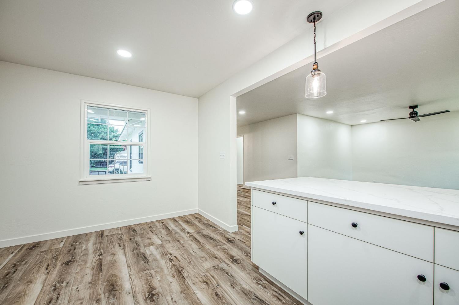 2528 16Th Ave, Kingsburg, CA 93631