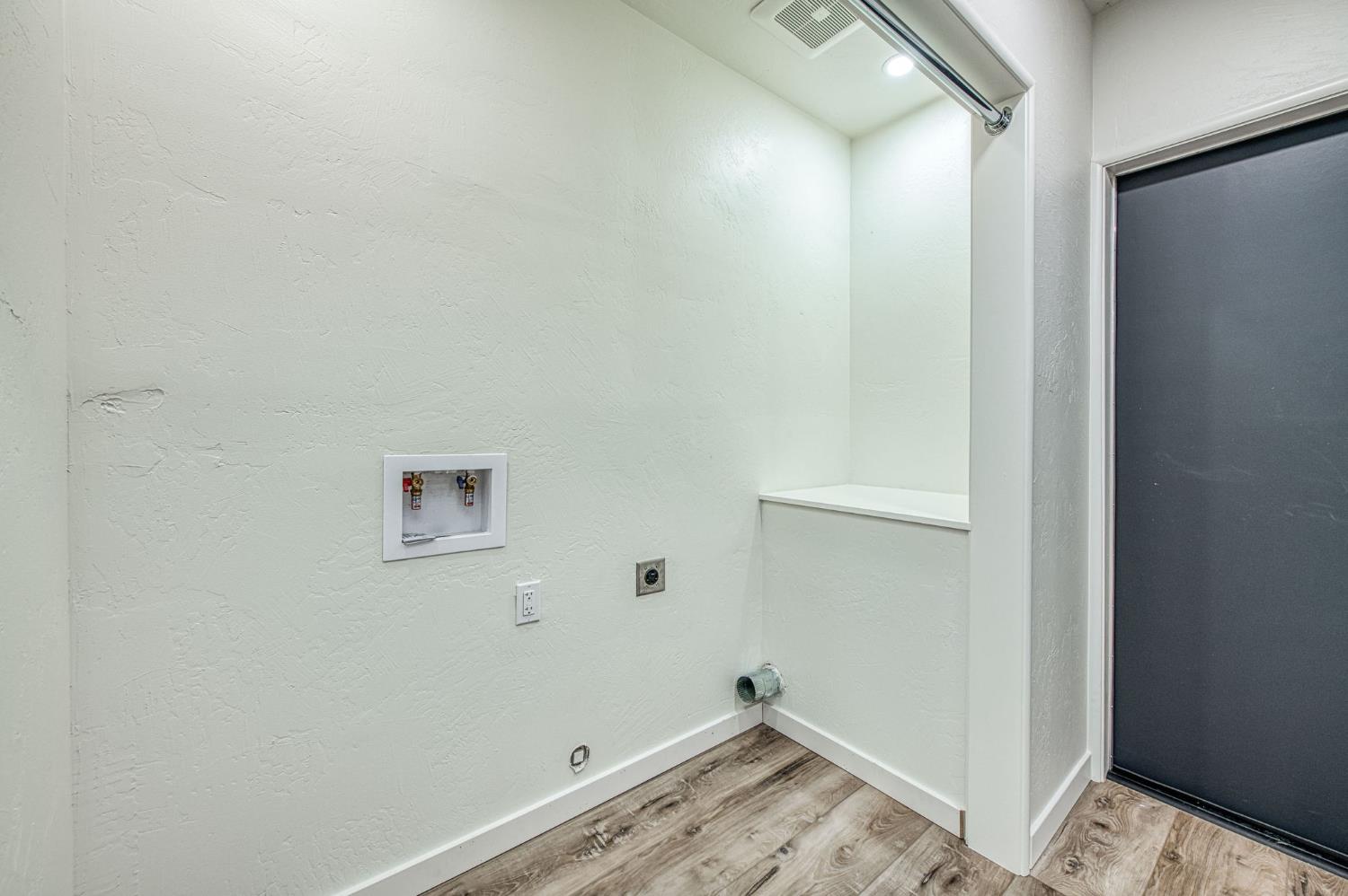 2528 16Th Ave, Kingsburg, CA 93631