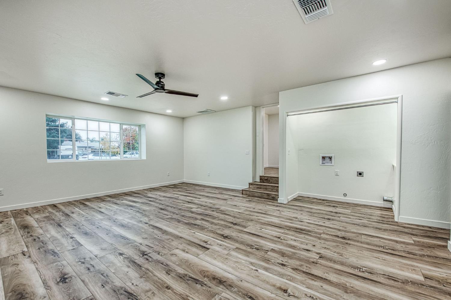 2528 16Th Ave, Kingsburg, CA 93631