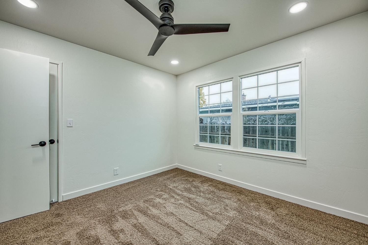 2528 16Th Ave, Kingsburg, CA 93631