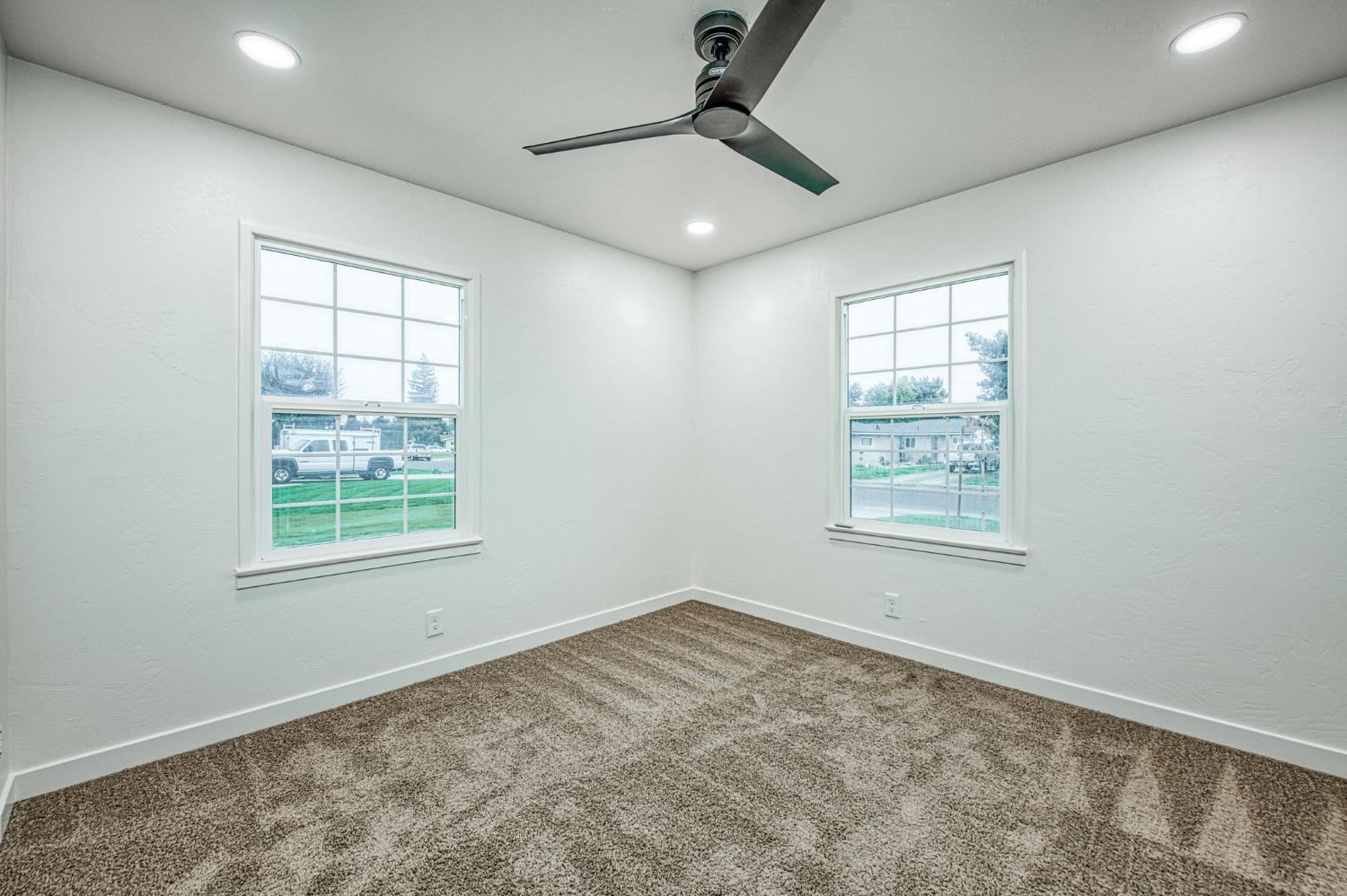 2528 16Th Ave, Kingsburg, CA 93631