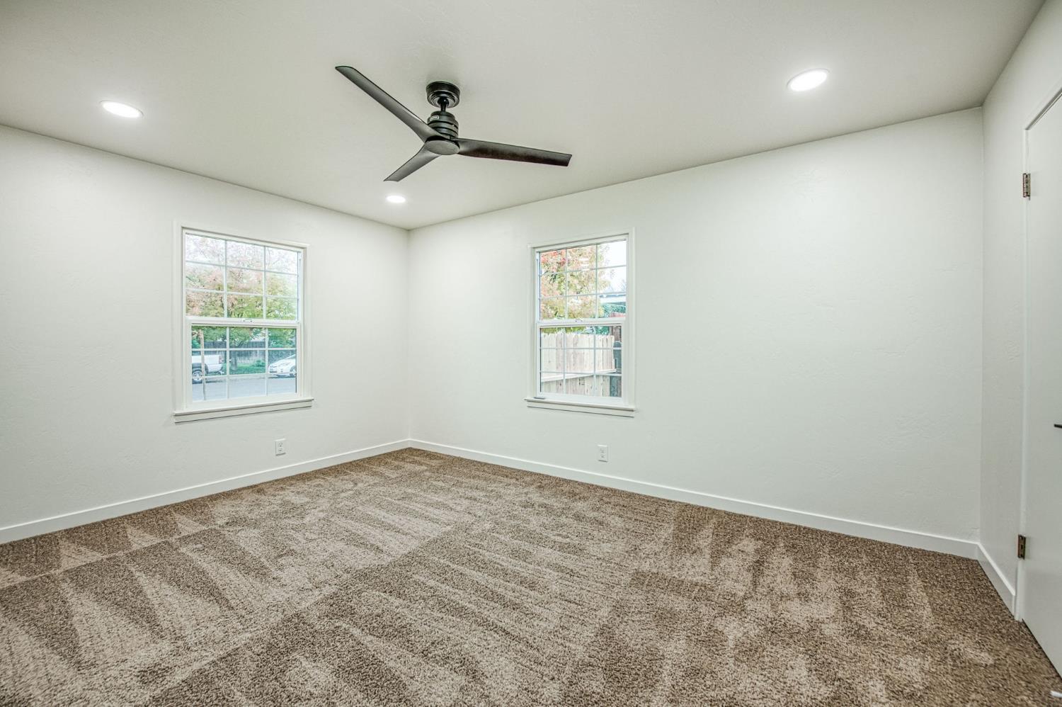 2528 16Th Ave, Kingsburg, CA 93631