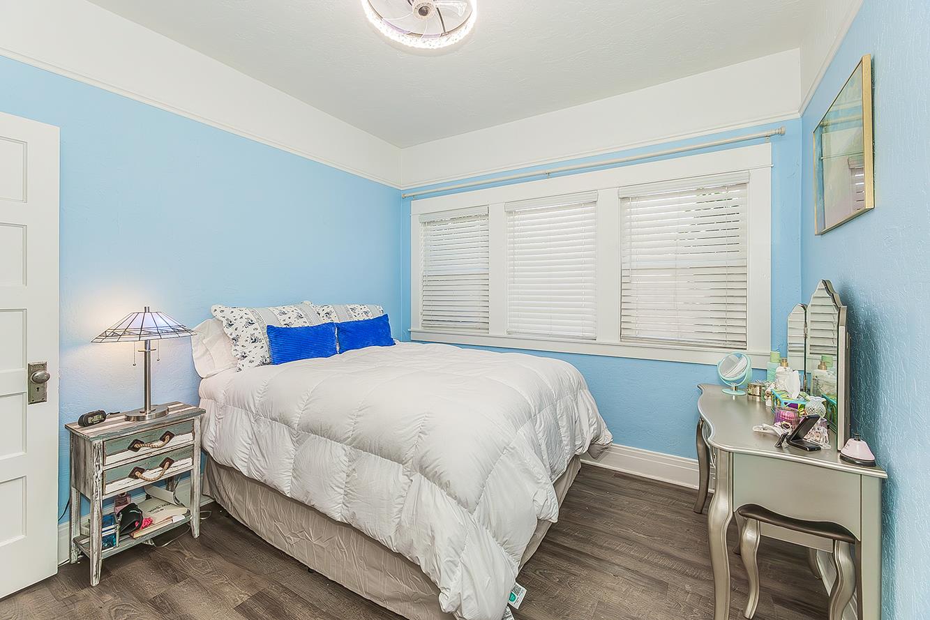 2233 14th Ave, Kingsburg, CA 93631