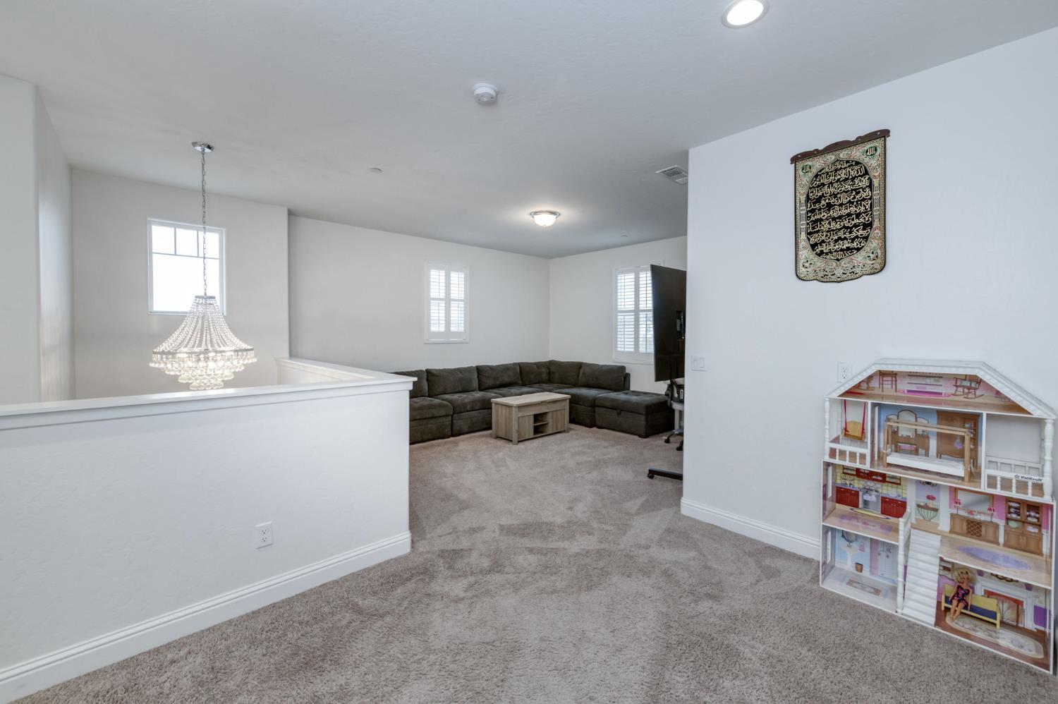 763 Howard St, Kingsburg, CA 93631