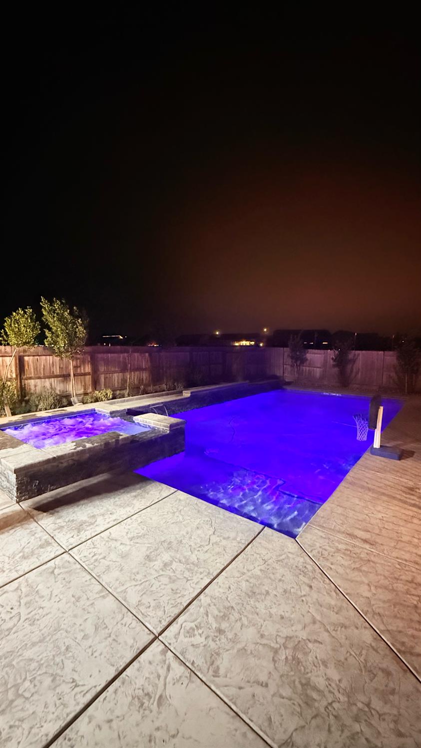 763 Howard St, Kingsburg, CA 93631