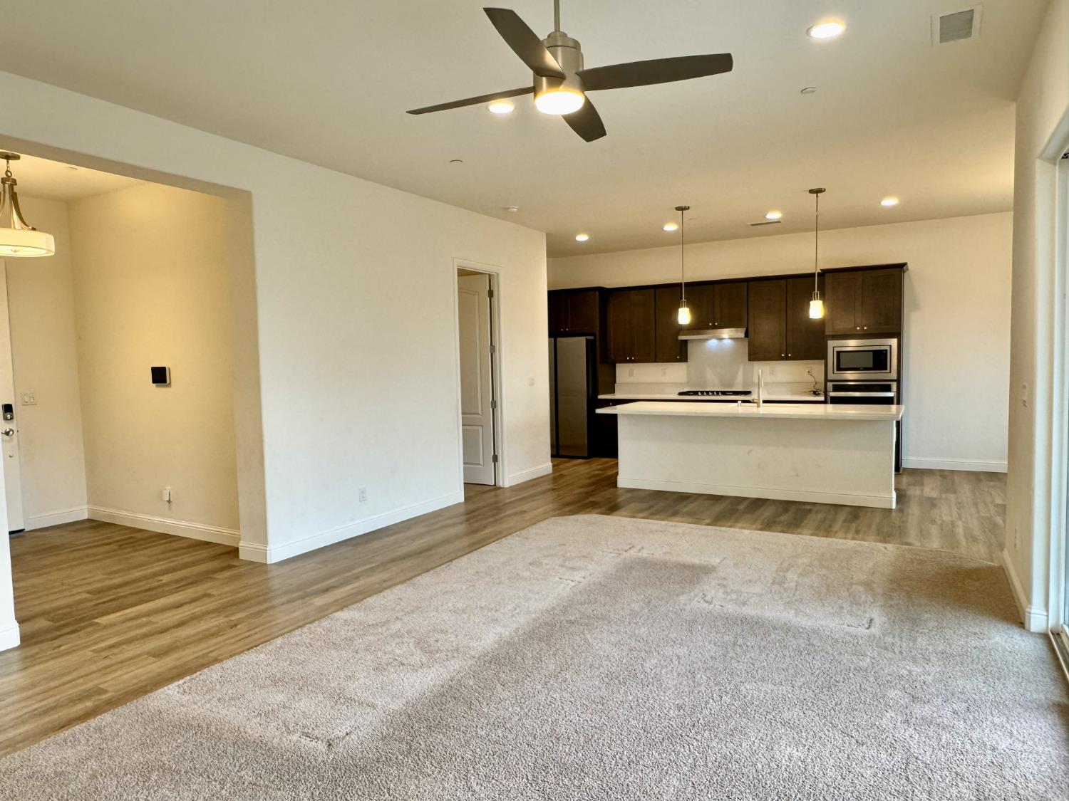 2935 21st Ave, Kingsburg, CA 93631