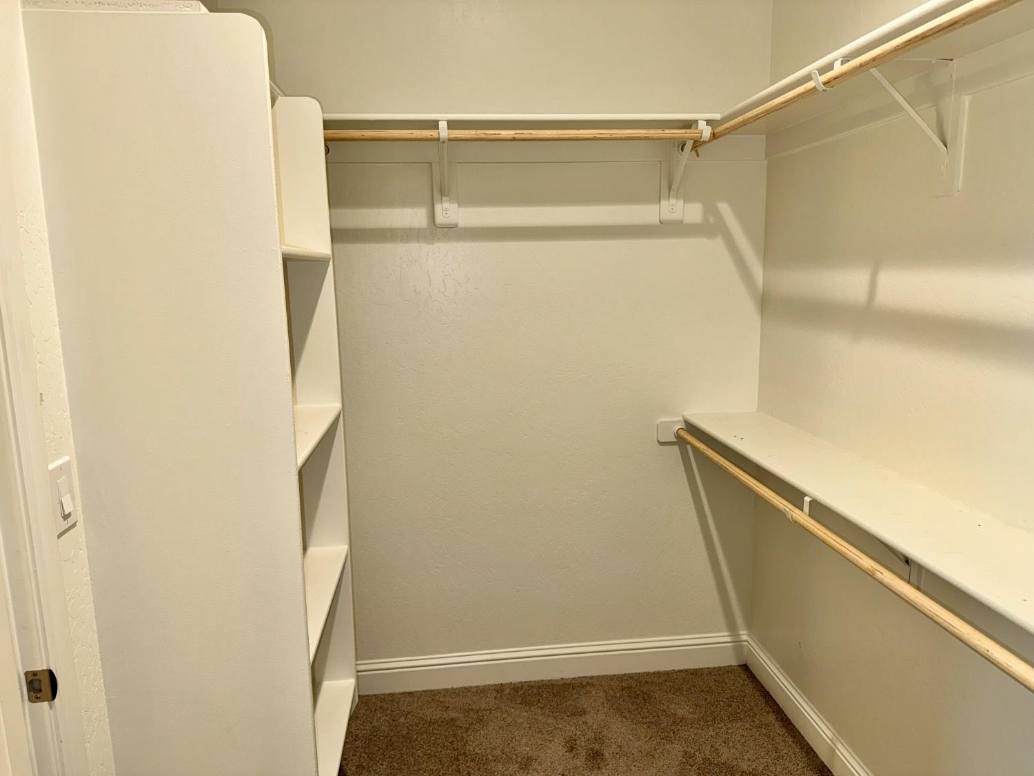 2935 21st Ave, Kingsburg, CA 93631