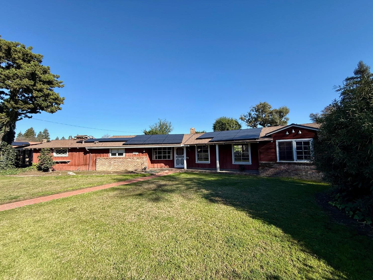 2480 18Th Ave, Kingsburg, CA 93631