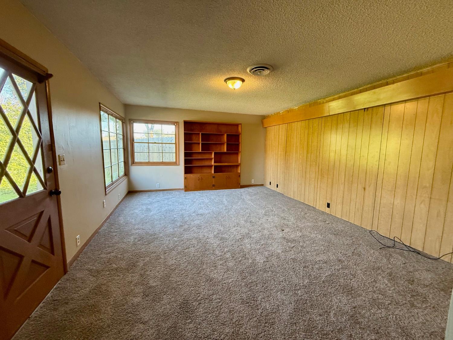 2480 18Th Ave, Kingsburg, CA 93631