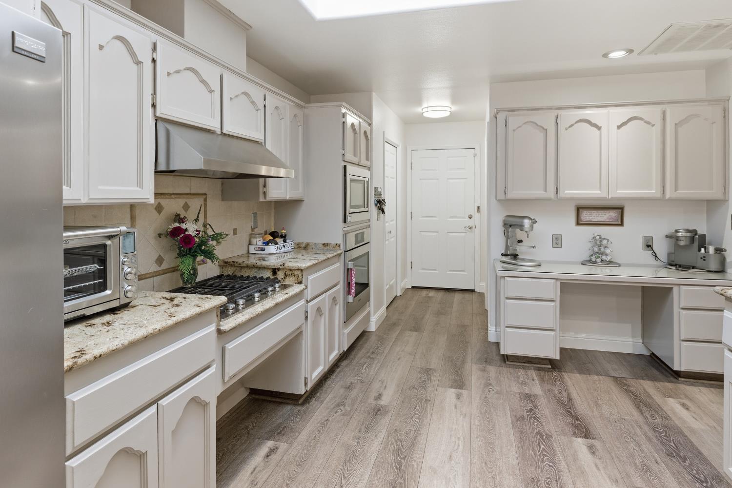 2651 19th Ave, Kingsburg, CA 93631