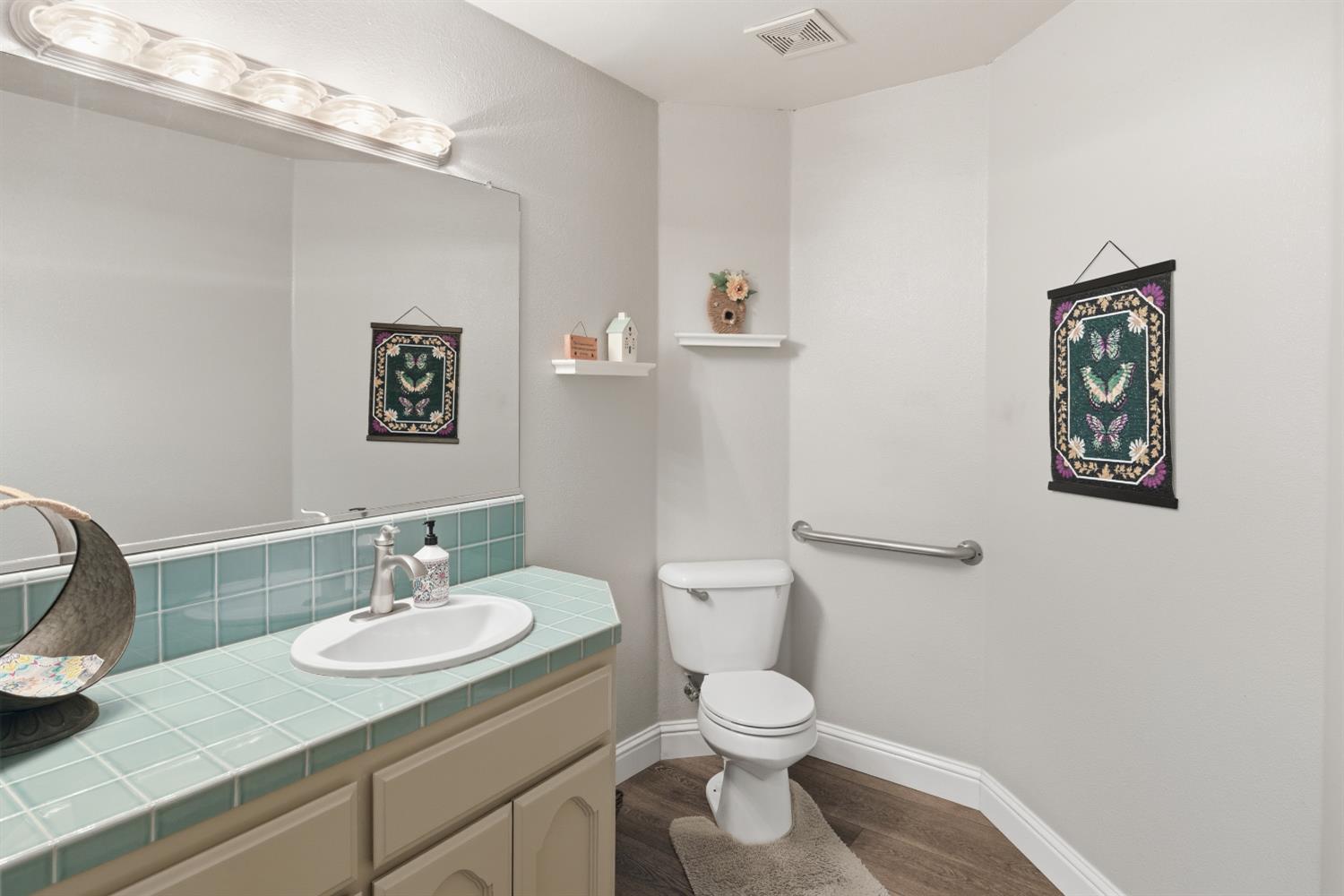 2651 19th Ave, Kingsburg, CA 93631