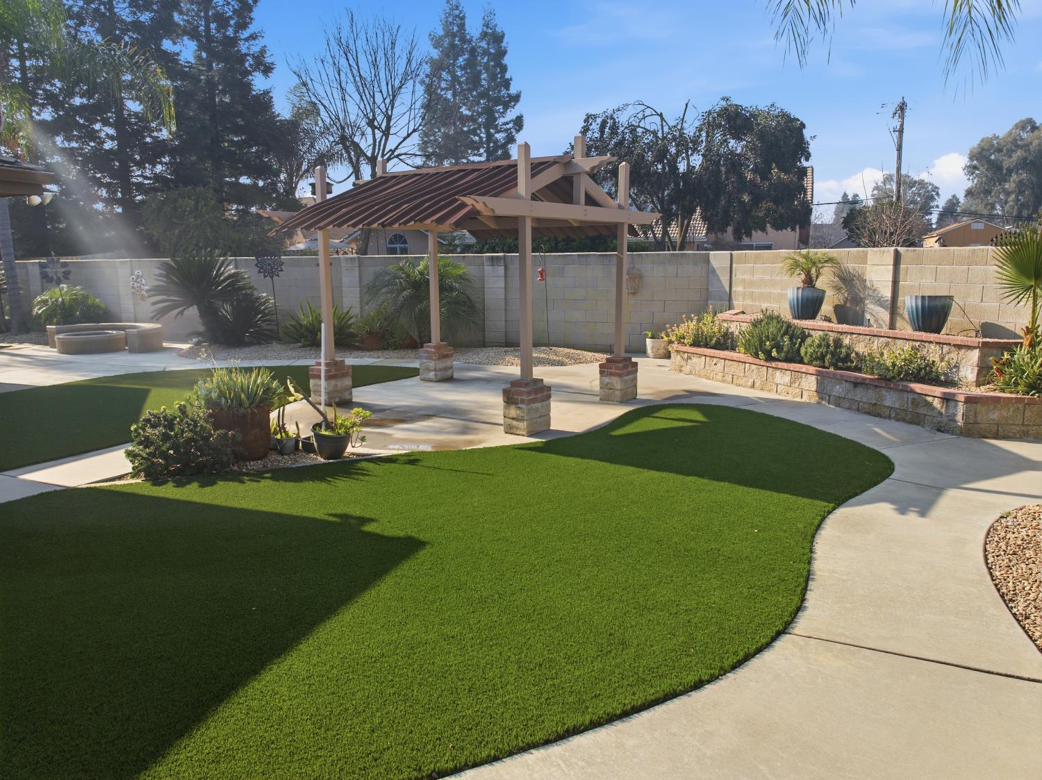 2651 19th Ave, Kingsburg, CA 93631