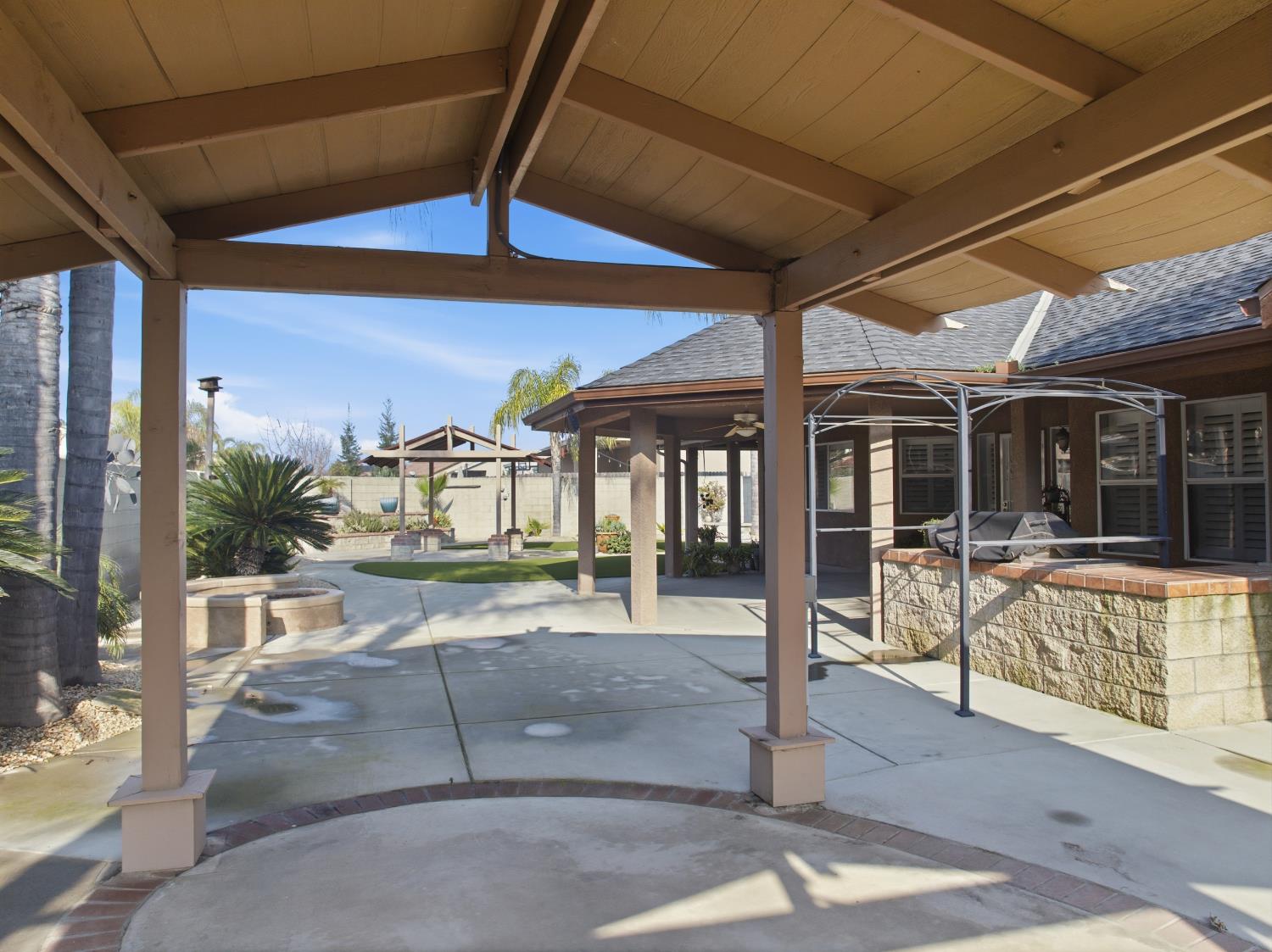 2651 19th Ave, Kingsburg, CA 93631