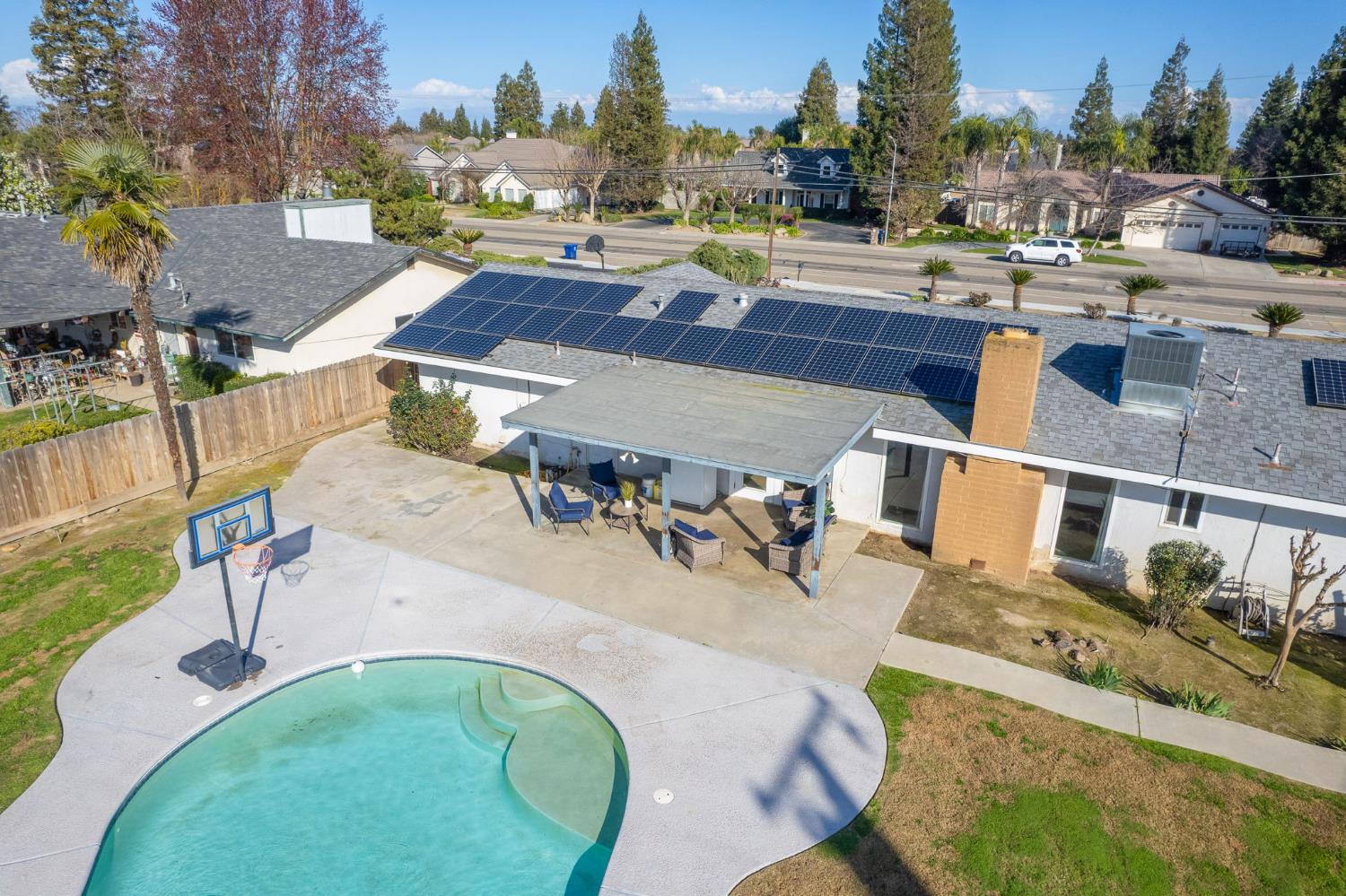 2511 18Th Ave, Kingsburg, CA 93631