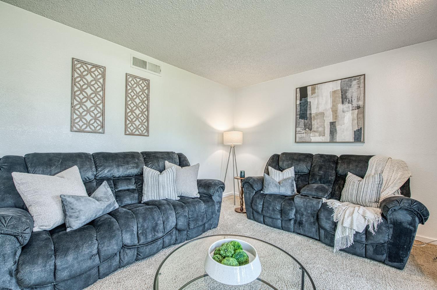 2511 18Th Ave, Kingsburg, CA 93631