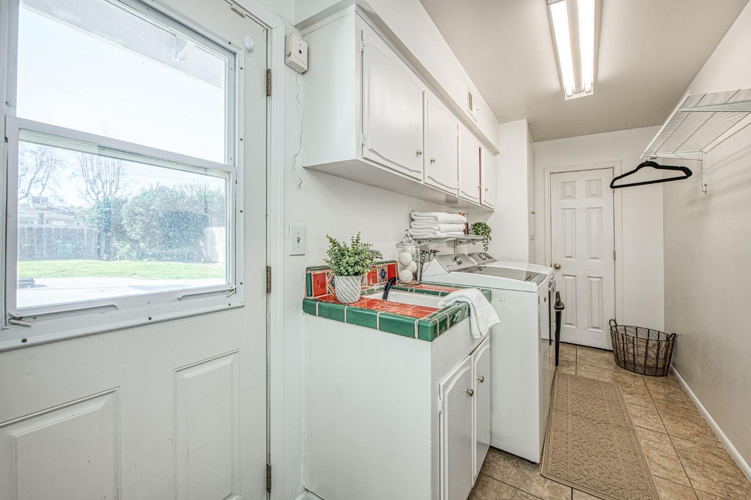 2511 18Th Ave, Kingsburg, CA 93631