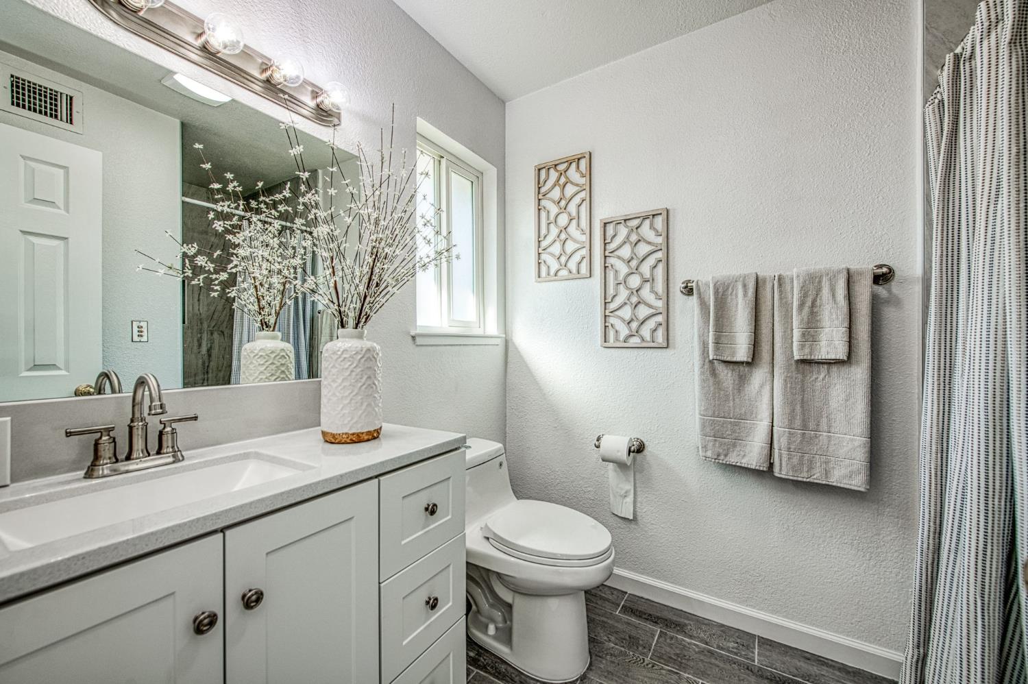 2511 18Th Ave, Kingsburg, CA 93631