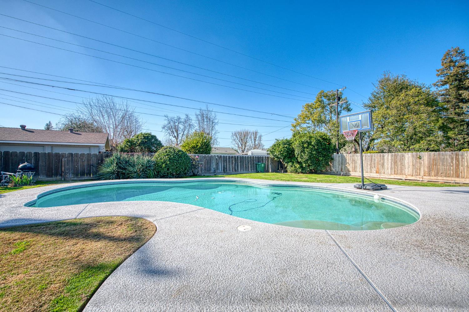 2511 18Th Ave, Kingsburg, CA 93631