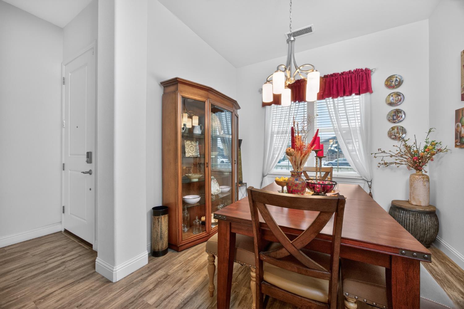 2749 19Th Ave, Kingsburg, CA 93631