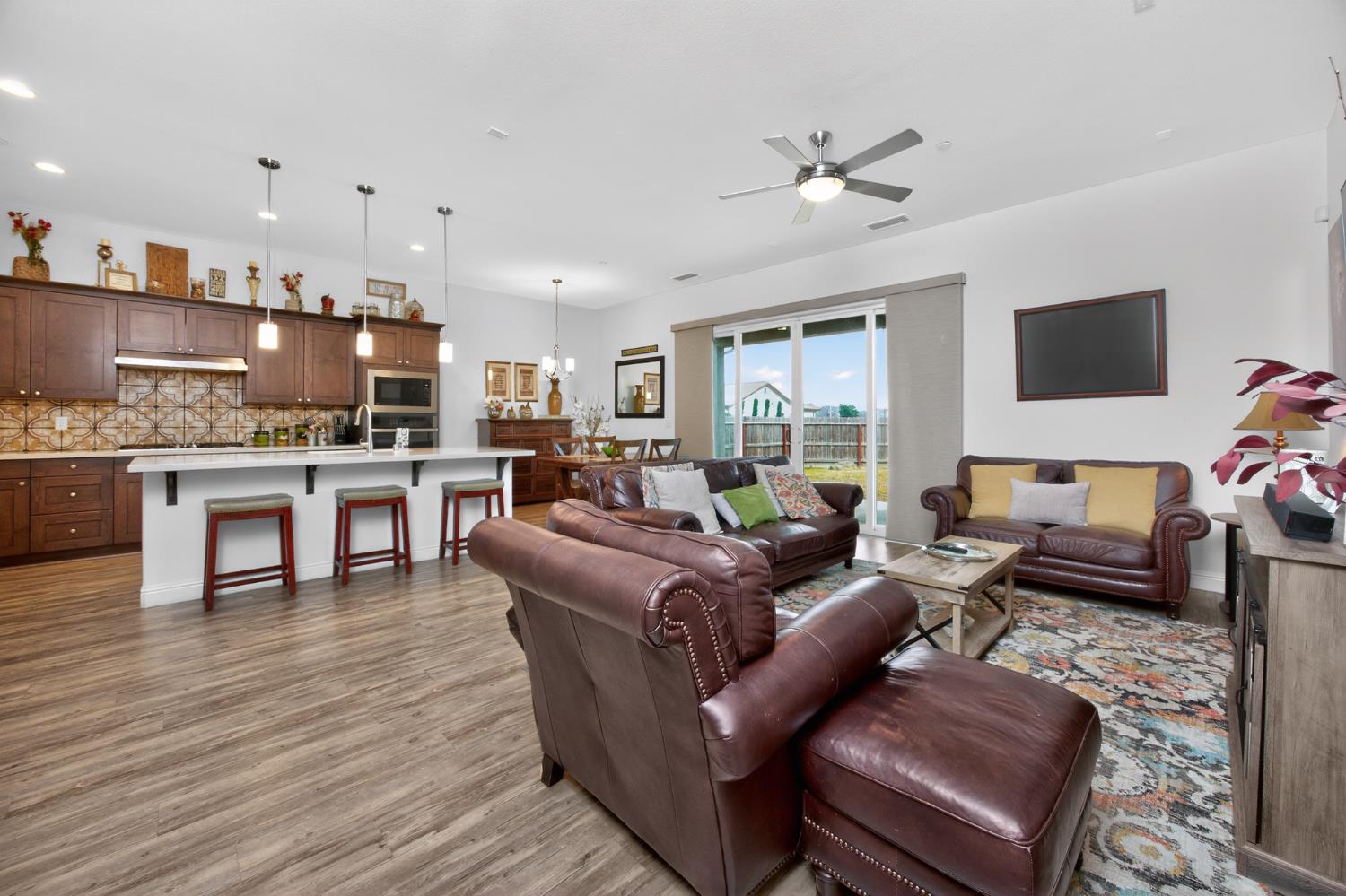 2749 19Th Ave, Kingsburg, CA 93631