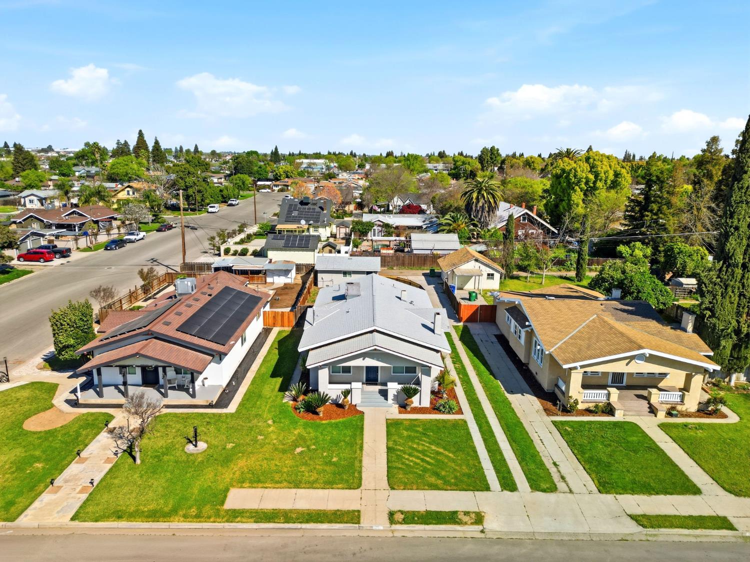 1225 Union St, Kingsburg, CA 93631