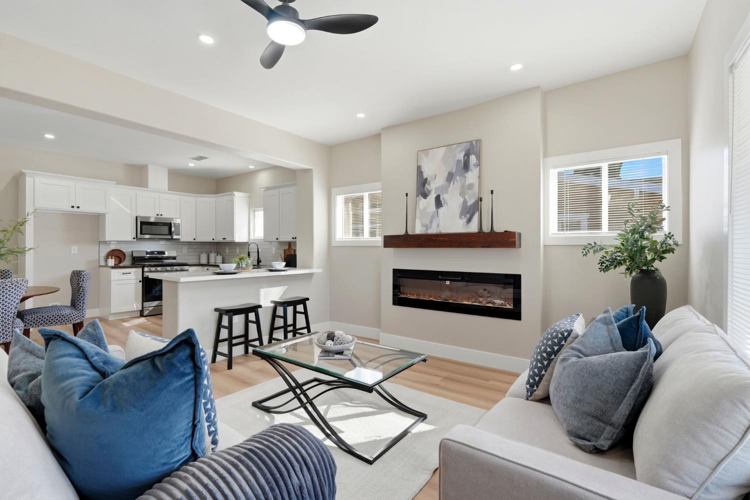 1225 Union St, Kingsburg, CA 93631